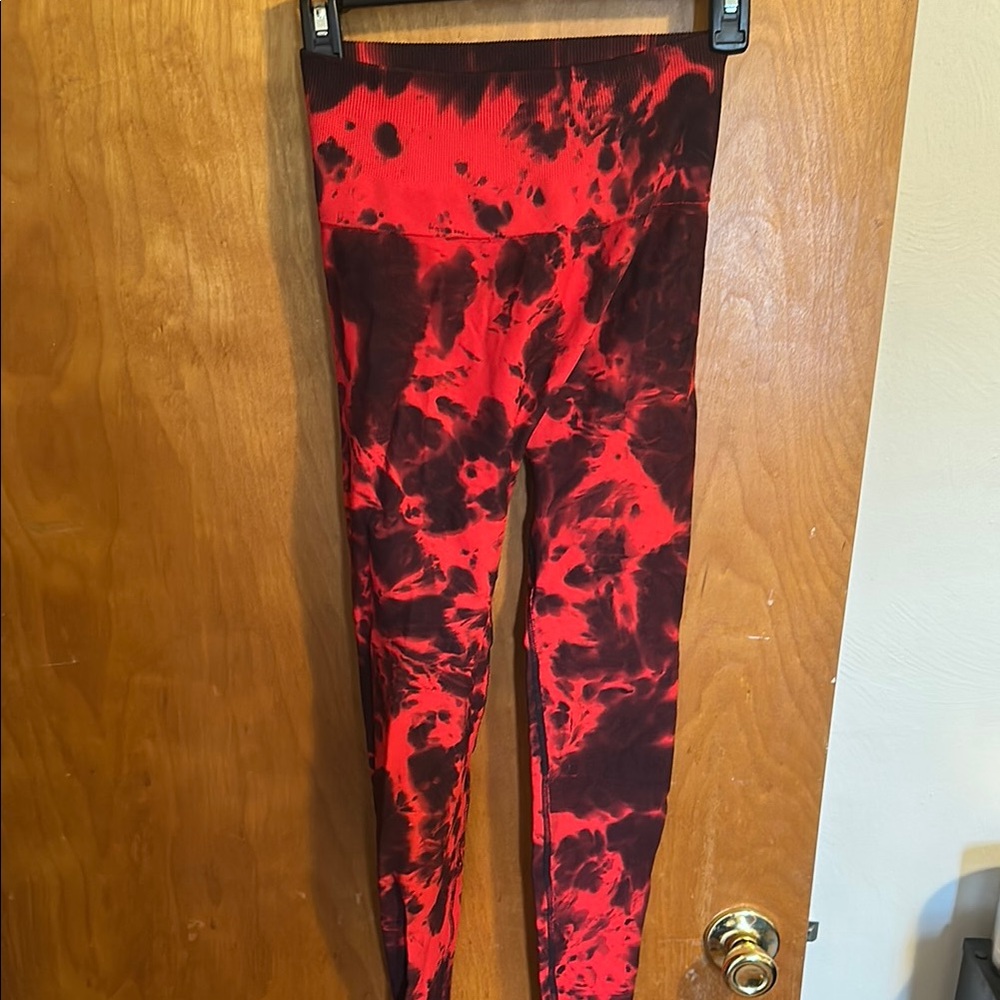 Red and Black Tie-Dye, Scrunched Booty, High Waisted  Leggings